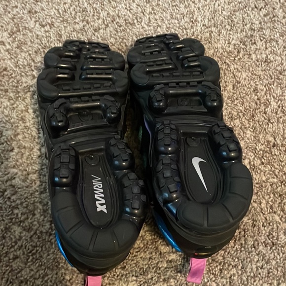 Nike Vapormax Plus - Picture 5 of 8